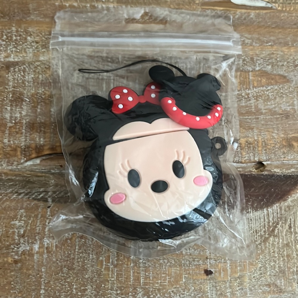 Minnie airpods case